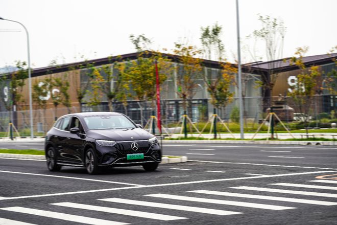 电SUV：值得信赖的豪华电动车凯发K8国际娱乐深度解读奔驰纯(图8)