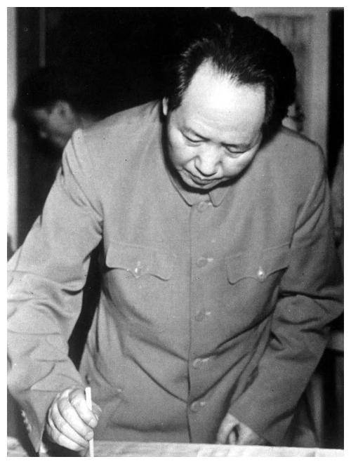 41年后鉴定人披露事故发生细节令人心疼k8凯发国际登录1962年雷锋因公牺牲(图4)