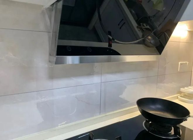 呆了！绝对的顶级思维又省又好用只是…凯发k8网站被老爸的“装修智慧”惊(图11)